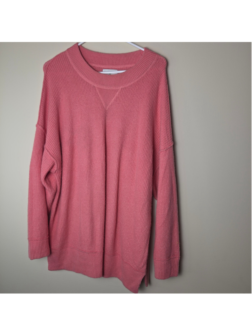 Women's Aerie Pink Crew Neck Sweater Size M